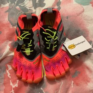Vibram V-Run BRAND NEW